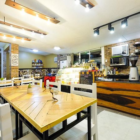 Japi Hotel - Annex مدينة كاوايان المظهر الخارجي الصورة